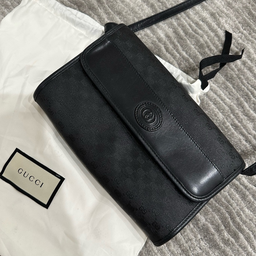Classic Black Gucci Crossbody Bag